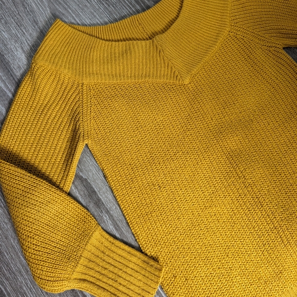 DYNAMITE | knit sweater - Picture 3 of 5